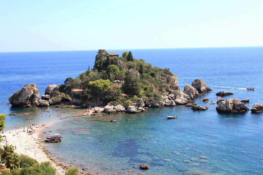 Appartamento Vista D'Incanto Giardini Naxos Luaran gambar
